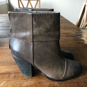 6.5 Vince Camuto Boots